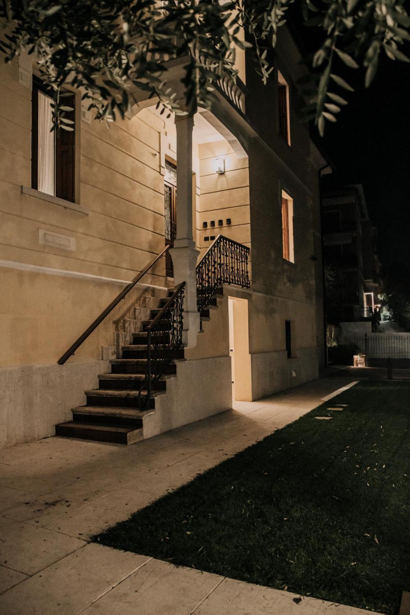 Naboo Verona Luxury Suites Экстерьер фото